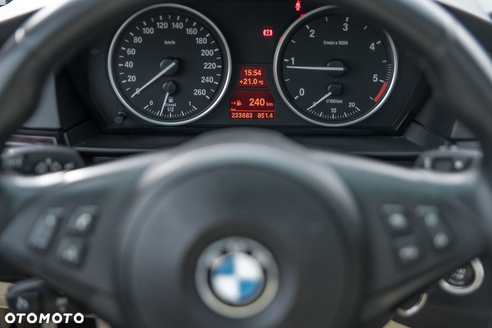 BMW Seria 5 - 22