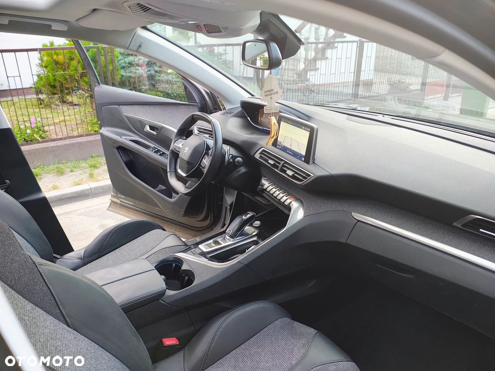 Peugeot 3008 - 25