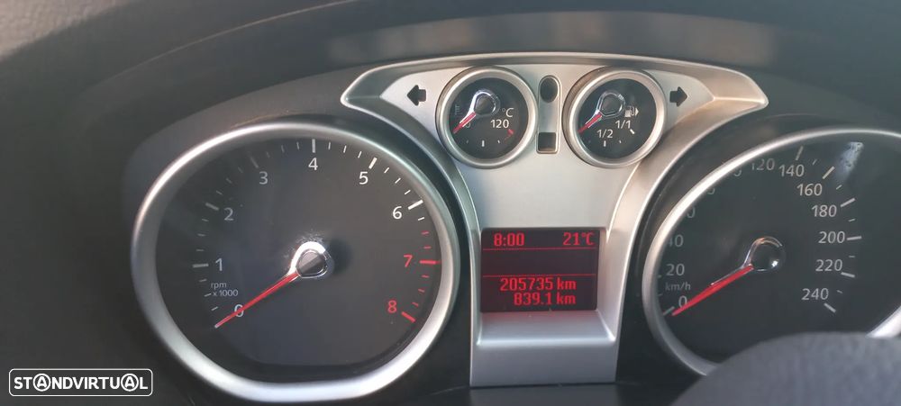 Ford Focus SW 1.4 16V Trend - 7
