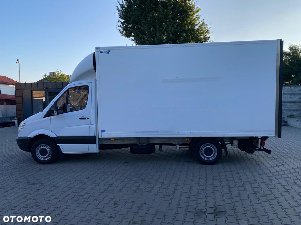 Mercedes-Benz Sprinter - 8
