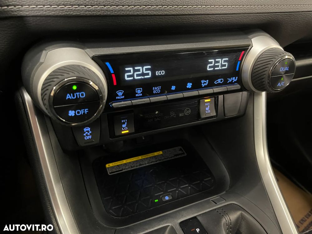 Toyota RAV4 2.5 4x4 Hybrid Lounge - 20