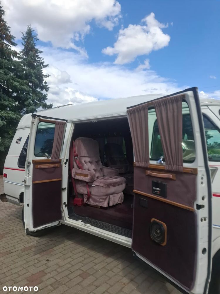 Chevrolet Chevy Van - 12