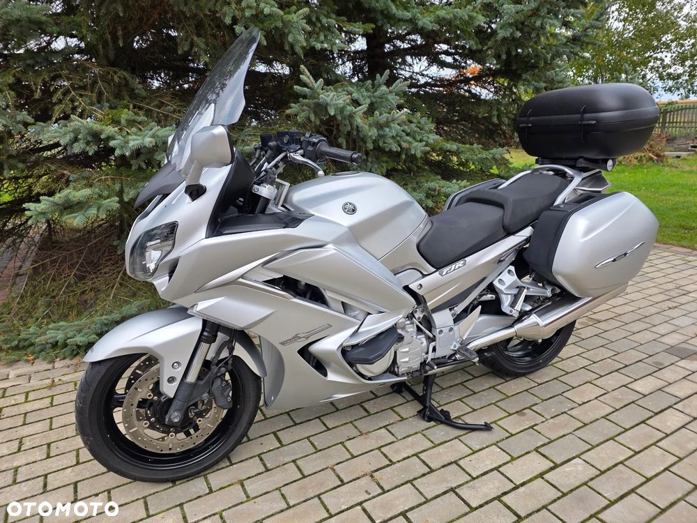 Yamaha FJR - 35