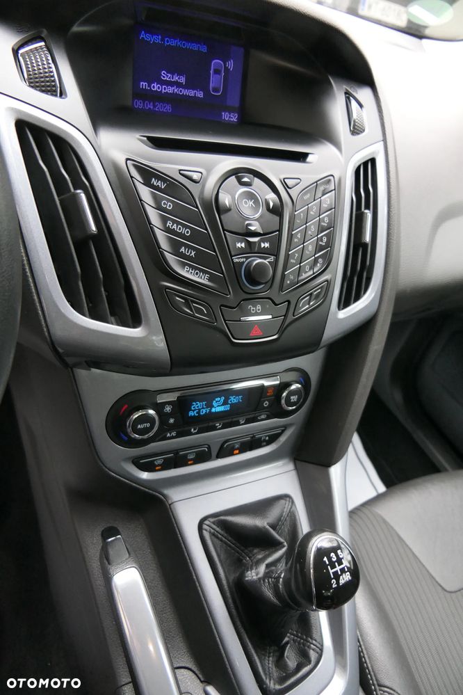 Ford Focus 1.6 Ti-VCT Titanium - 28