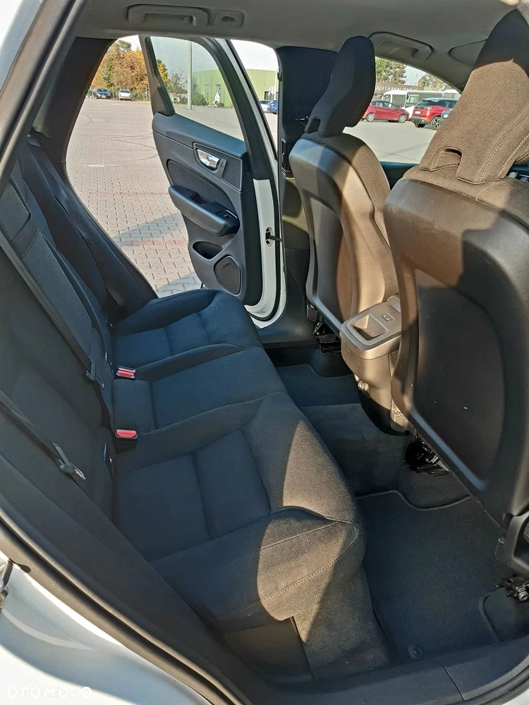 Volvo XC 60 D4 SCR Inscription - 18