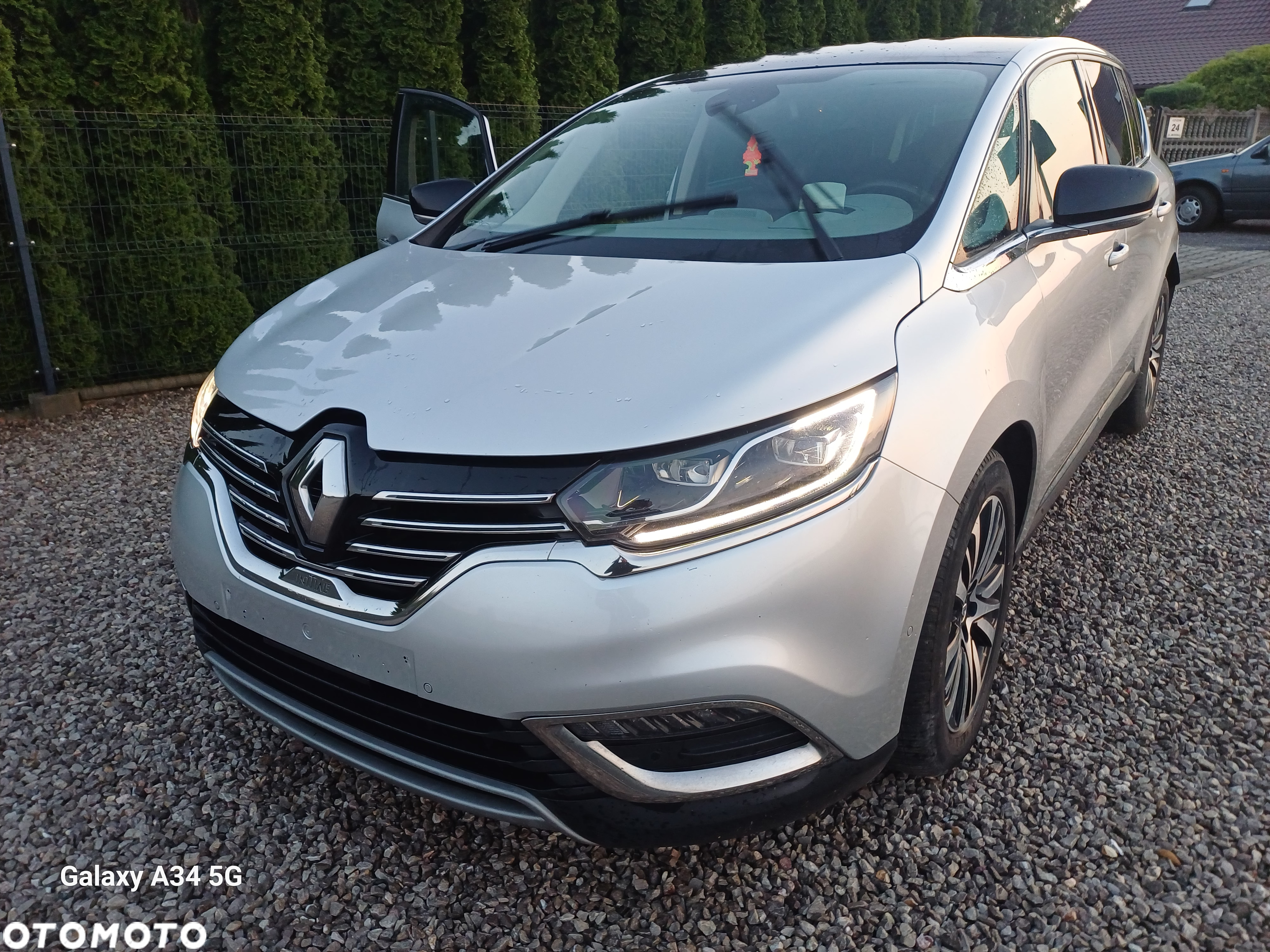 Renault Espace 1.6 dCi Energy Initiale Paris EDC - 24