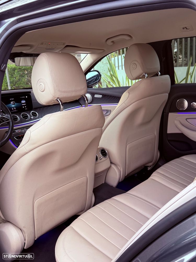 Mercedes-Benz E 300 de 4Matic 9G-TRONIC AMG Line - 31