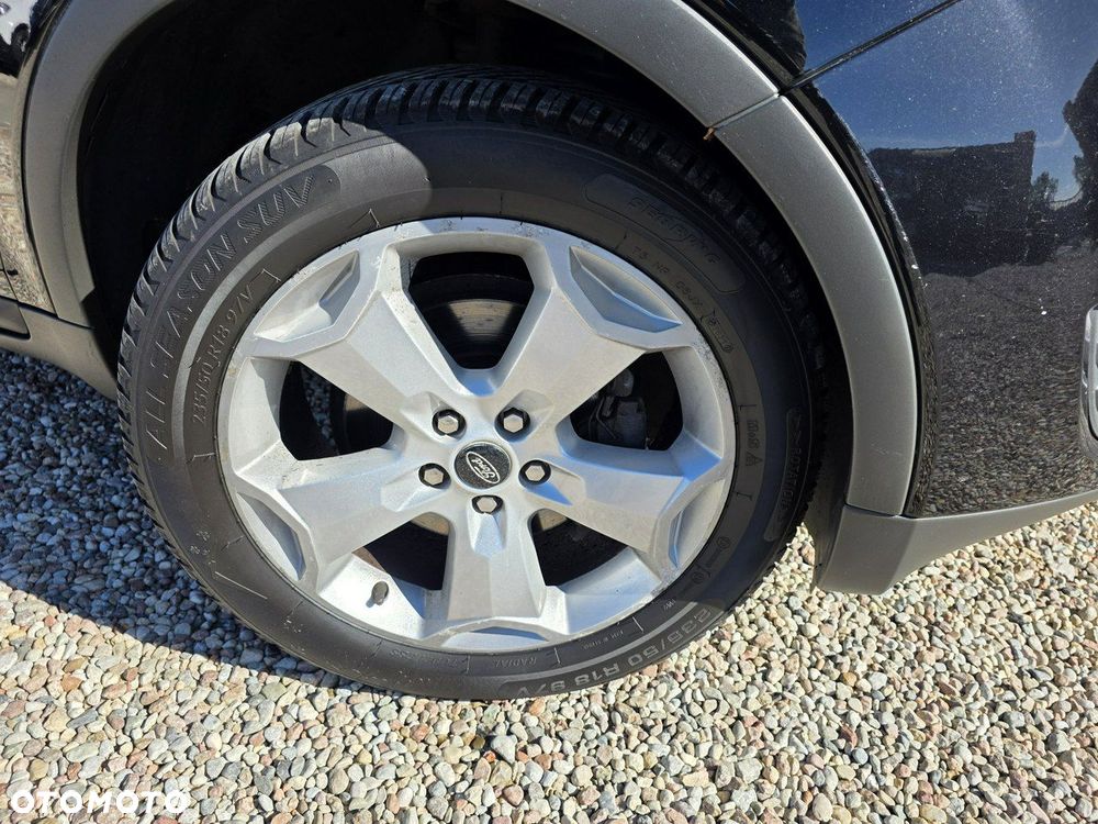 Ford Kuga 2.0 TDCi 2x4 Titanium - 10