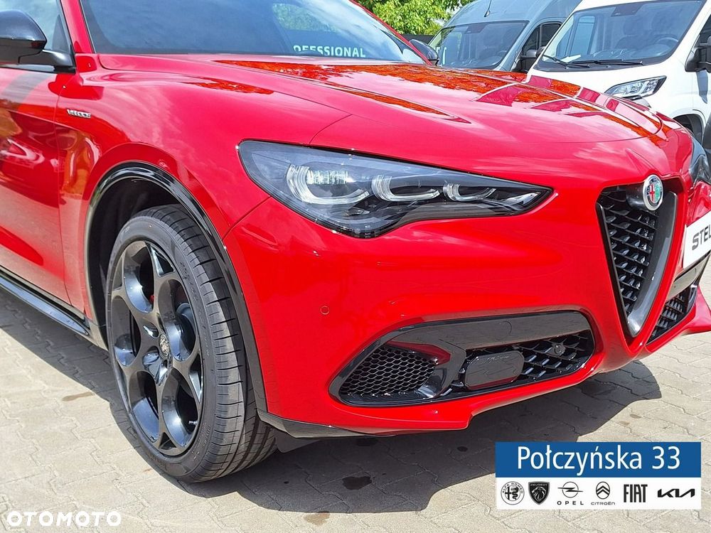 Alfa Romeo Stelvio - 15