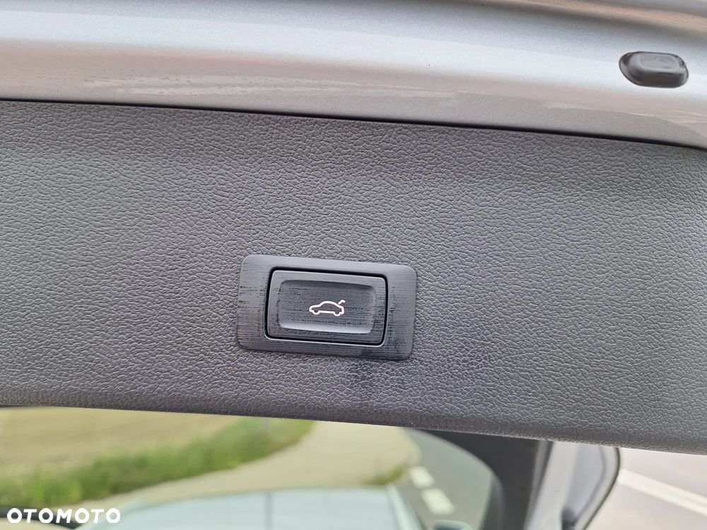 Audi A4 Avant 2.0 TDI Multitronic - 19