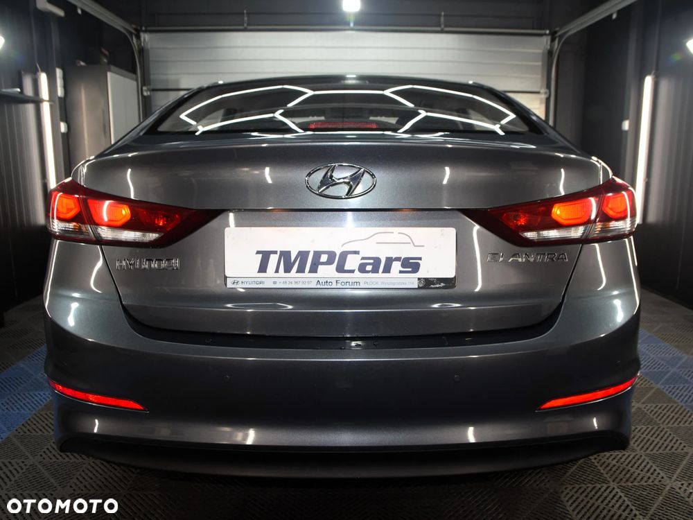 Hyundai Elantra 1.6 Classic Plus - 12