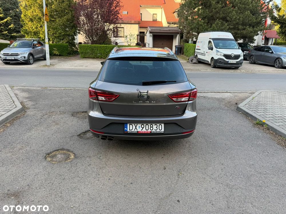 Seat Leon 1.8 TSI Start&Stop DSG FR - 4