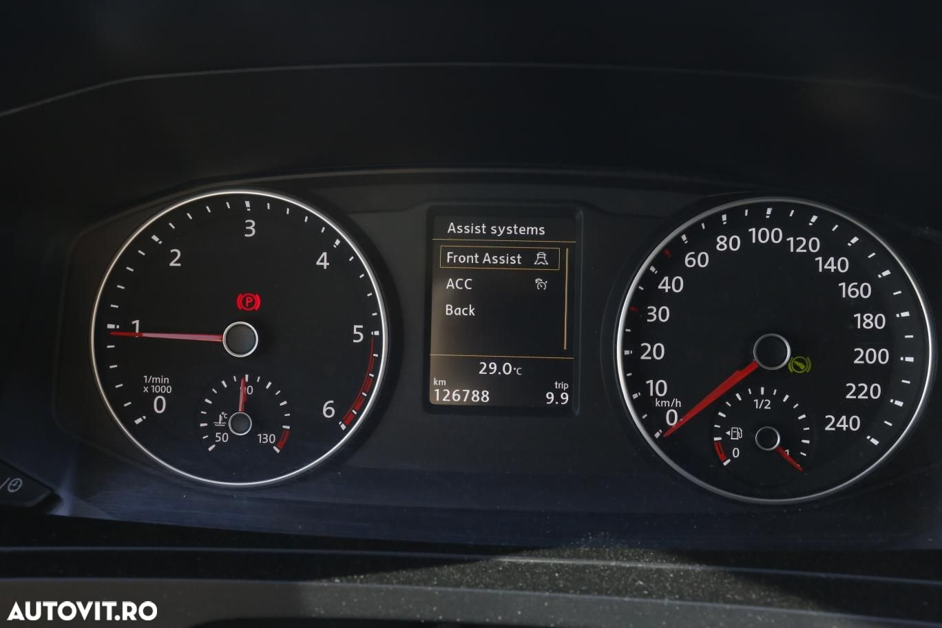 Volkswagen Caravelle - 29