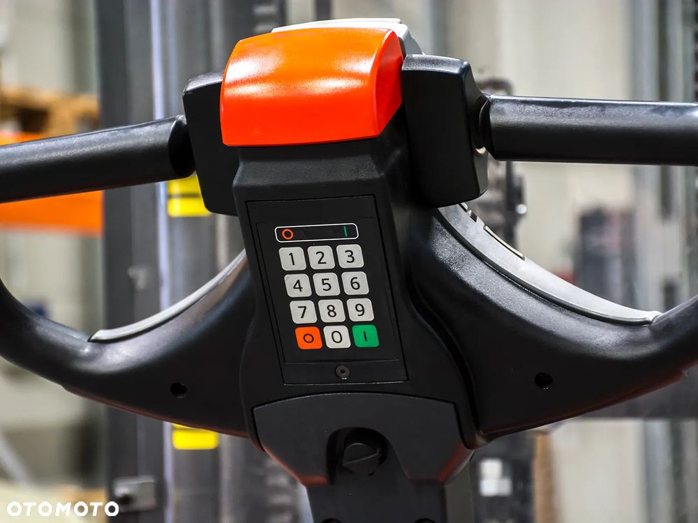 Toyota Toyota STAXIO SWE140 - 4