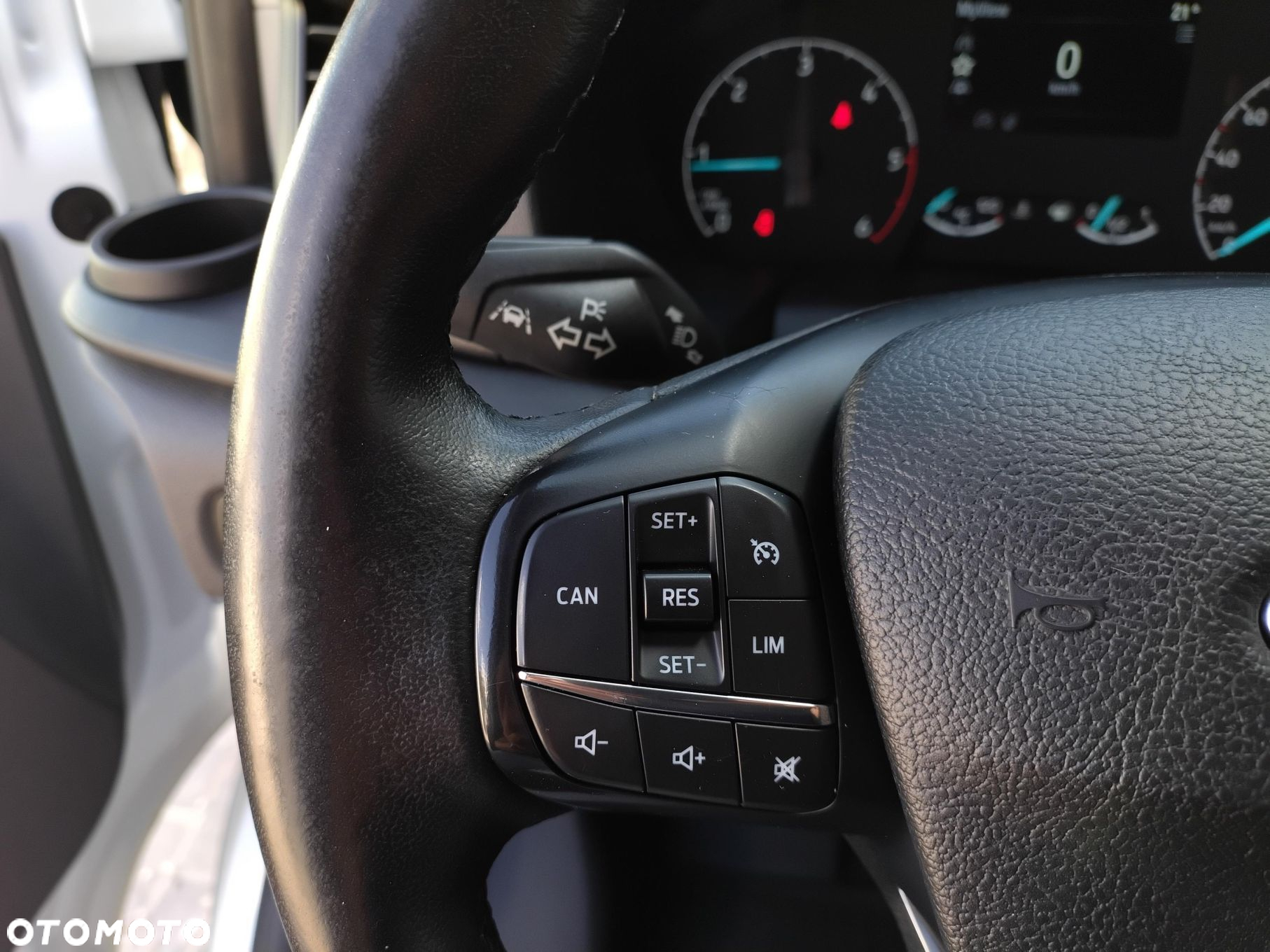 Ford Transit Custom - 12