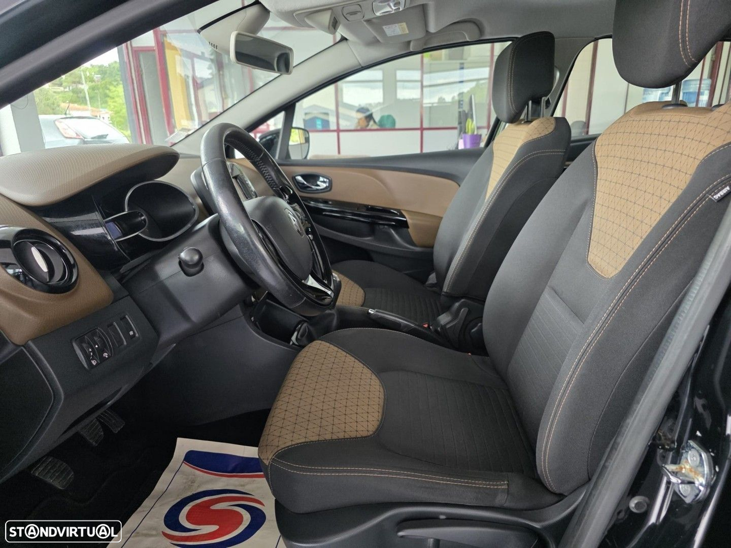 Renault Clio 1.5 dCi Dynamique S - 6
