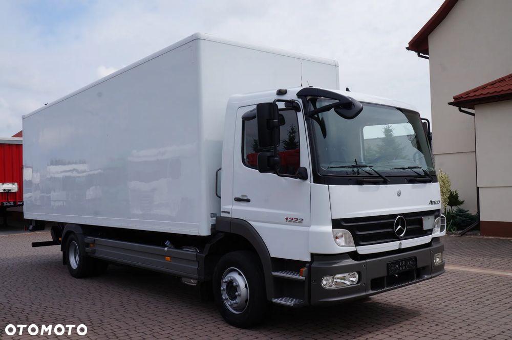 Mercedes-Benz ATEGO 1222 EURO 5 KONTENER 7.30 m 269 TYS KM KLIMATYZACJA 3 OSOBY MANUAL 1318 - 2