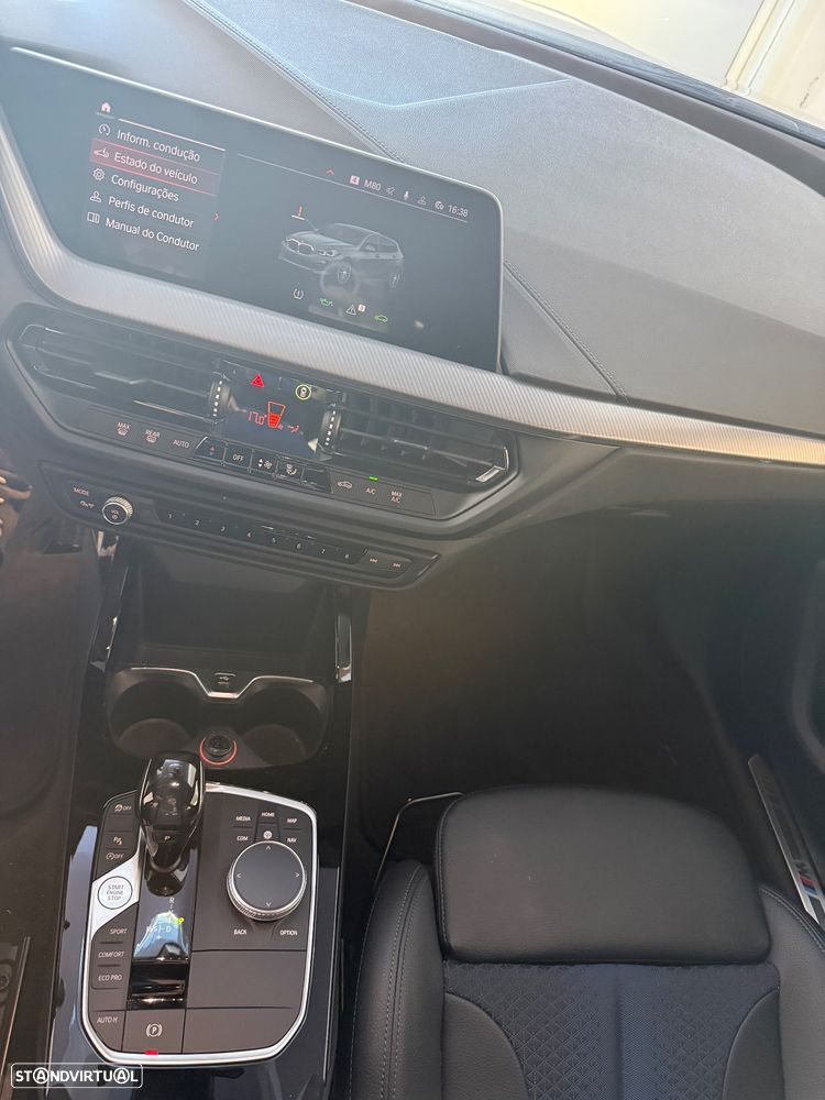 BMW 118 i Pack Desportivo M Auto - 11