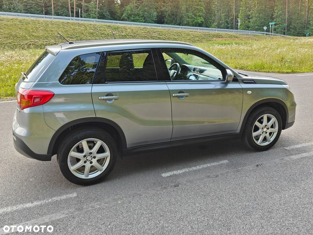 Suzuki Vitara - 11