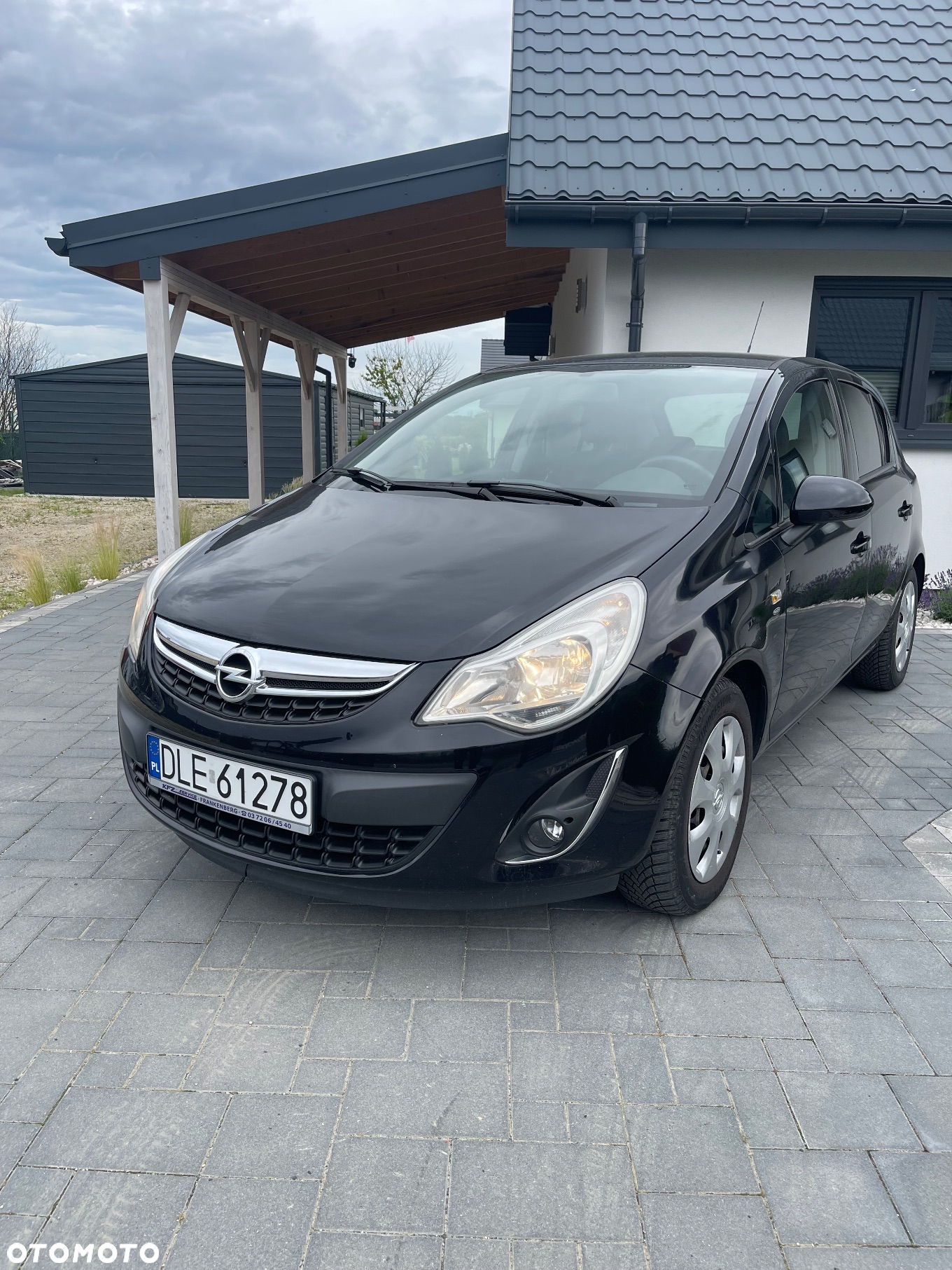 Opel Corsa 1.4 16V Satellite - 3