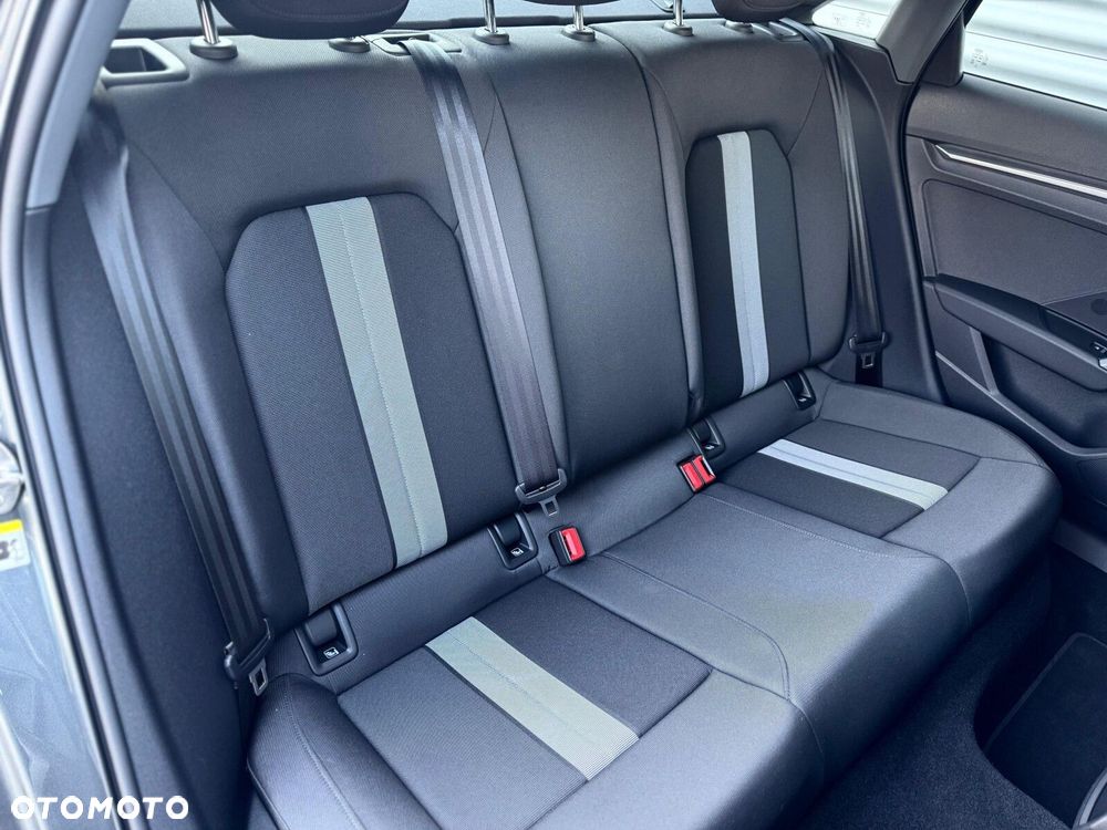 Audi A3 Limousine 35 TFSI mHEV S Line S tronic - 33