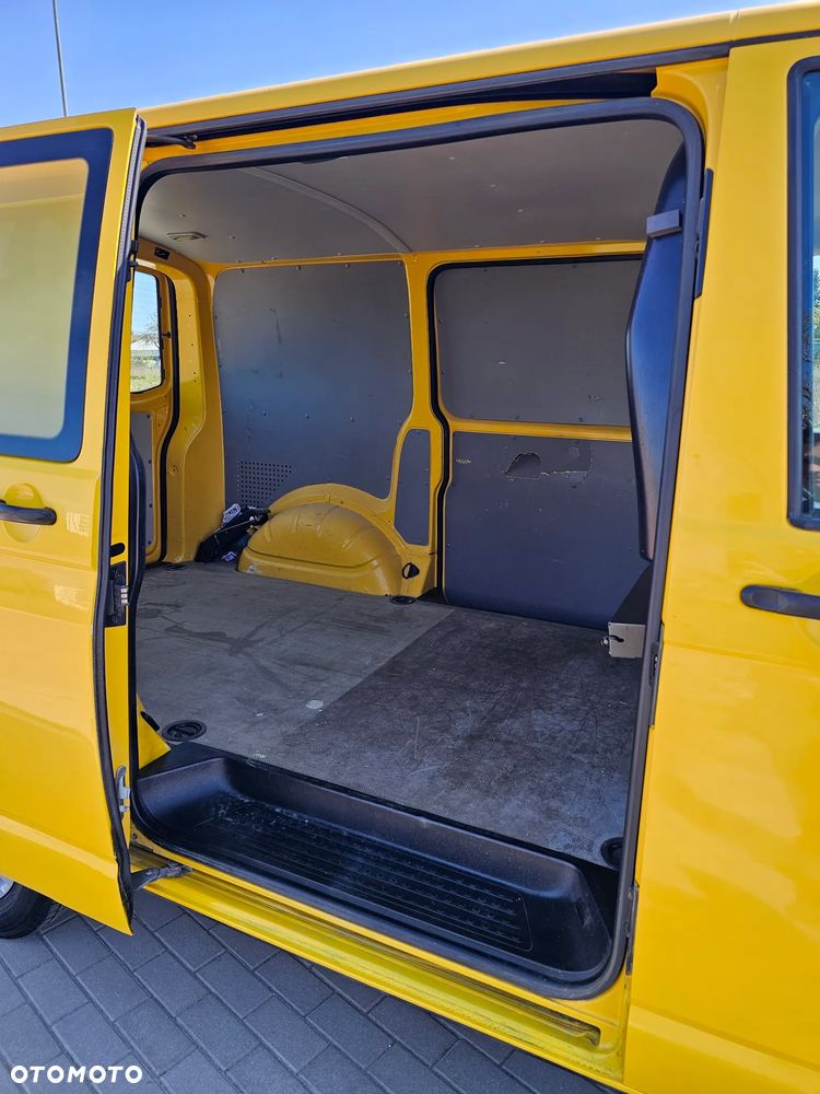 Volkswagen Transporter - 12