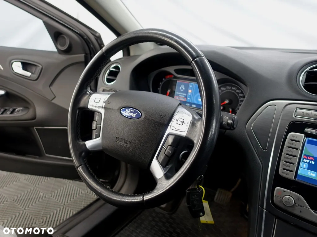 Ford Mondeo 2.0 Titanium - 16