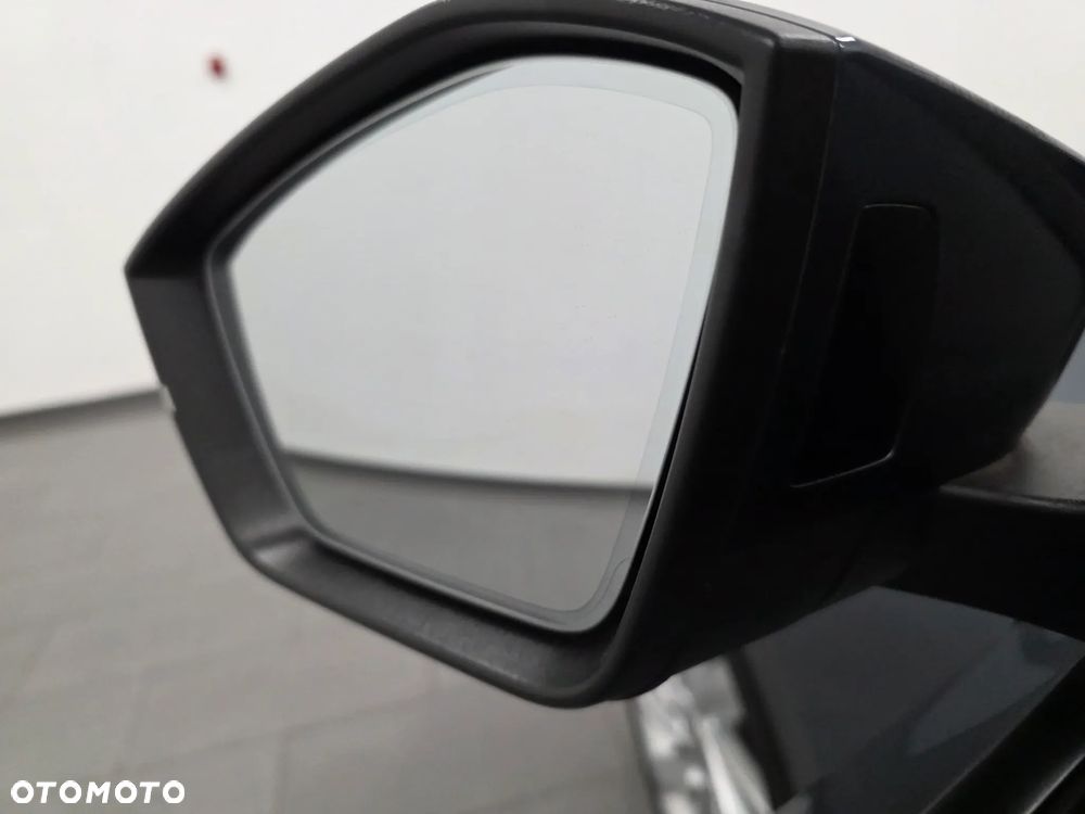 Skoda Octavia 2.0 TDI DSG Exclusive Plus - 27