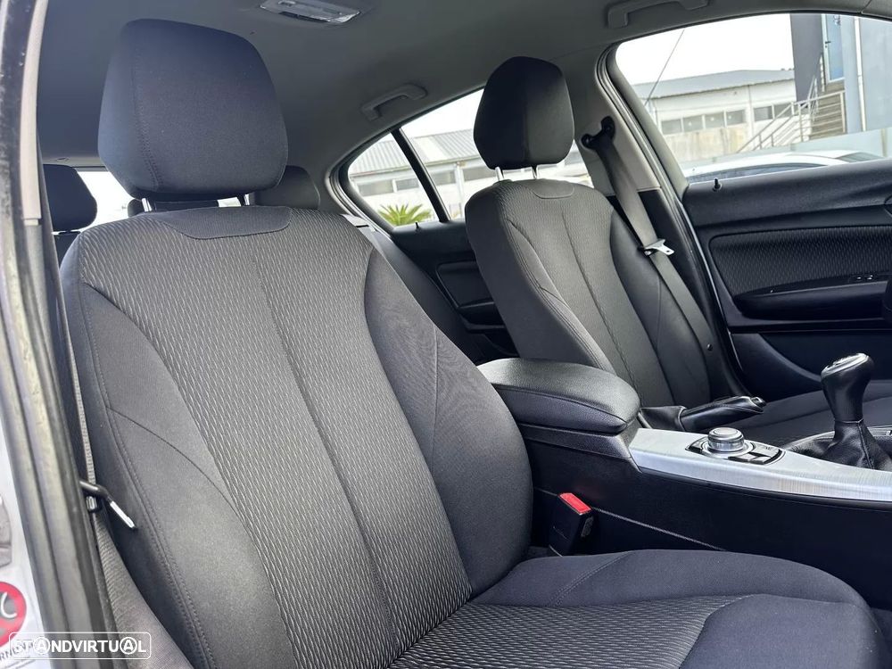 BMW 118 d Line Sport - 56