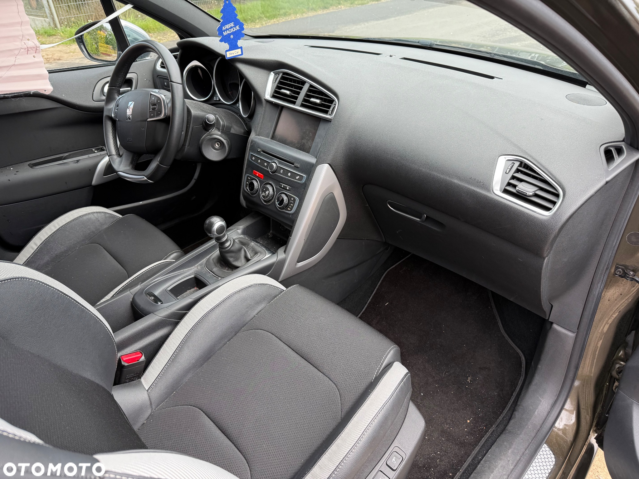 Citroën DS4 1.2 PureTech Be Chic S&S - 9