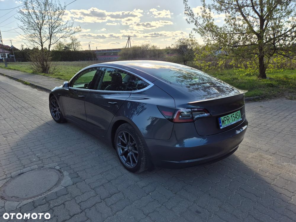 Tesla Model 3 Long Range AWD - 6