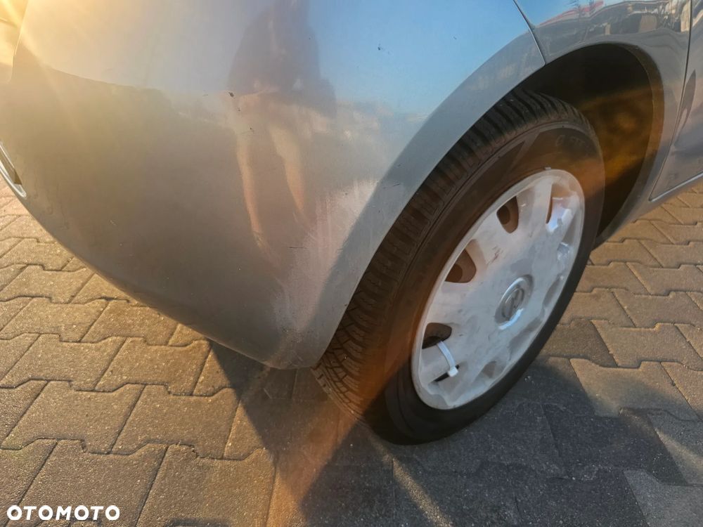 Toyota Yaris 1.3 Luna A/C - 12