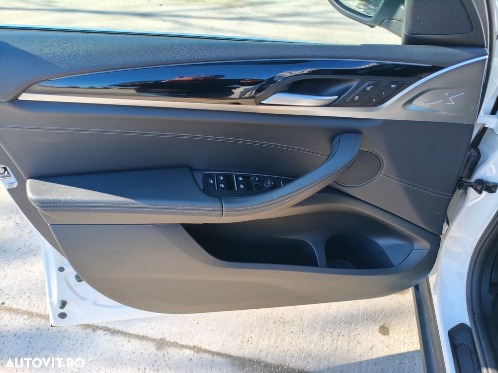 BMW X3 xDrive20d AT MHEV - 25