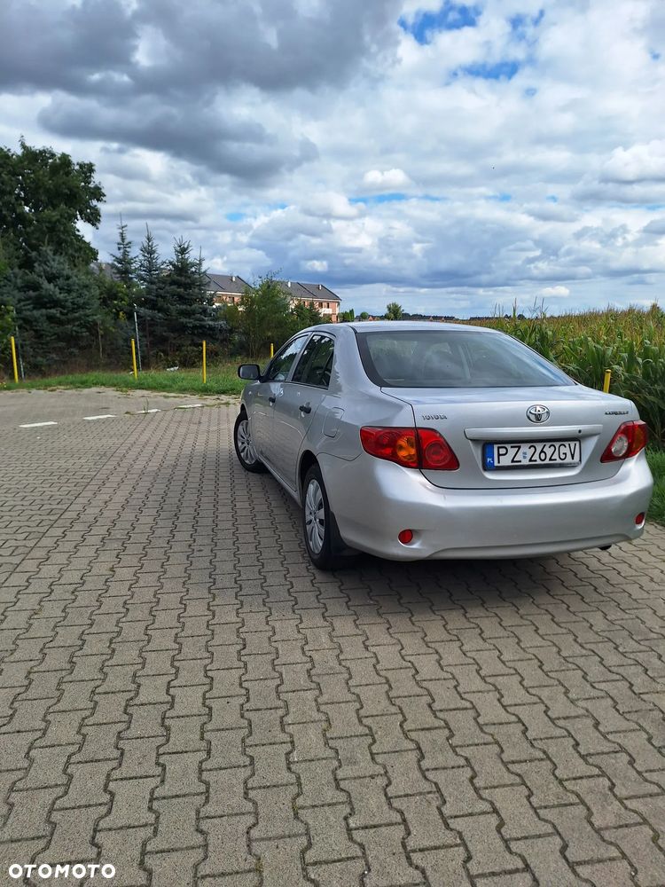 Toyota Corolla - 37