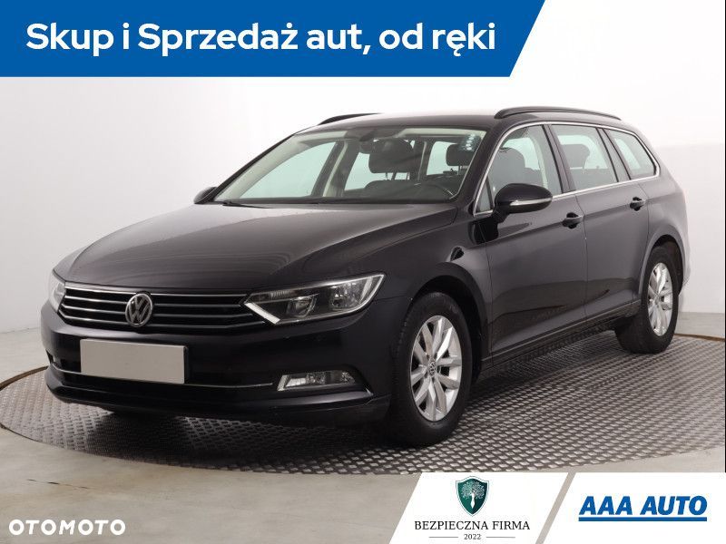 Volkswagen Passat - 2