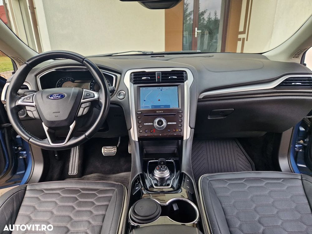 Ford Mondeo 2.0 TDCi Aut. AWD Vignale - 4