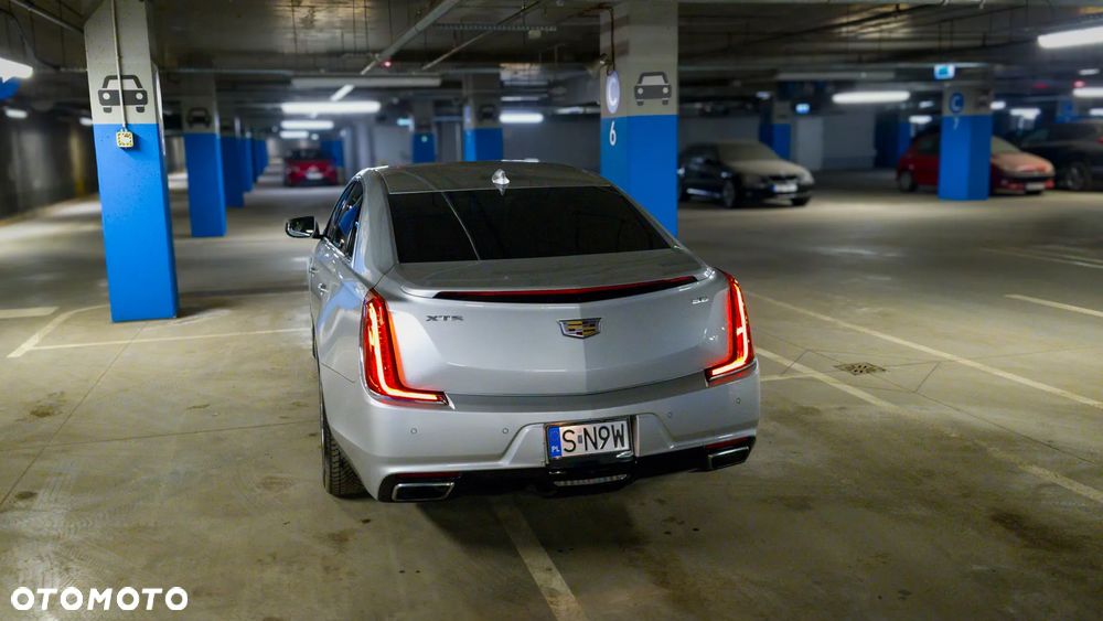 Cadillac XTS - 13