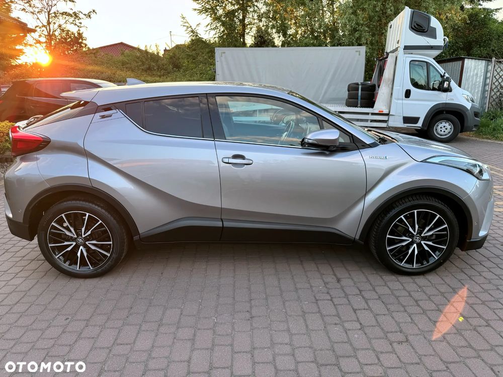 Toyota C-HR Lounge - 11