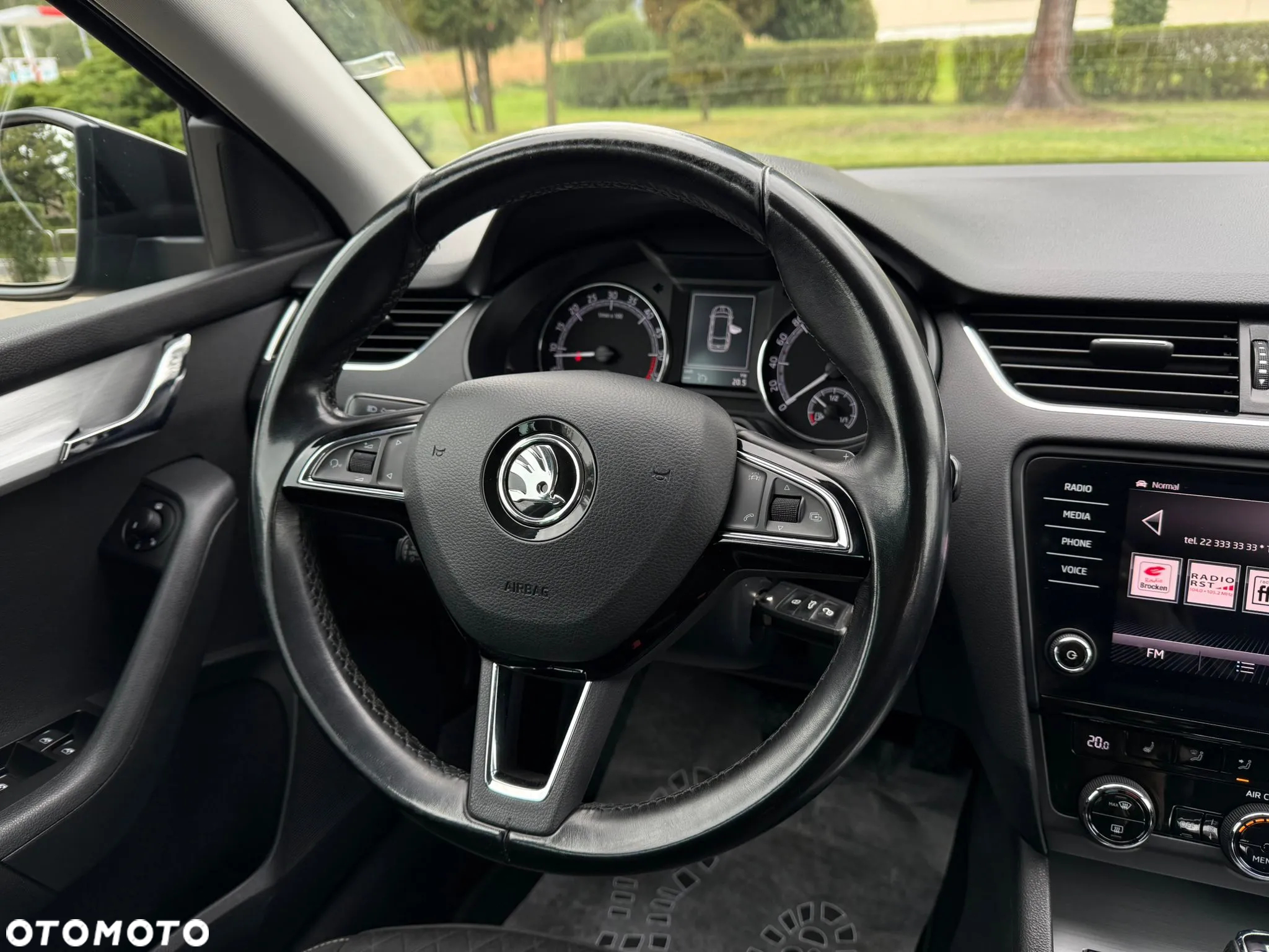Skoda Octavia Combi 2.0 TDI DSG Exclusive - 10