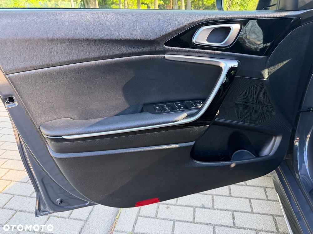Kia ProCeed 1.5 T-GDI DCT7 OPF GT LINE - 17