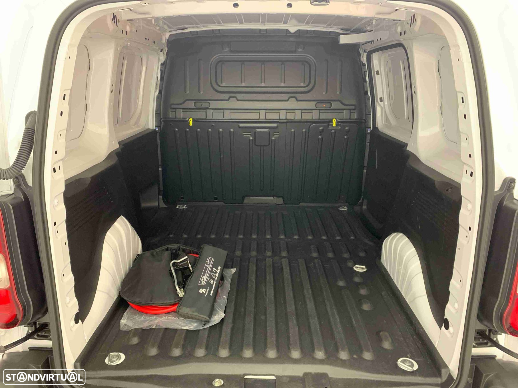 Peugeot e-Partner 50 kWh Standard - 8