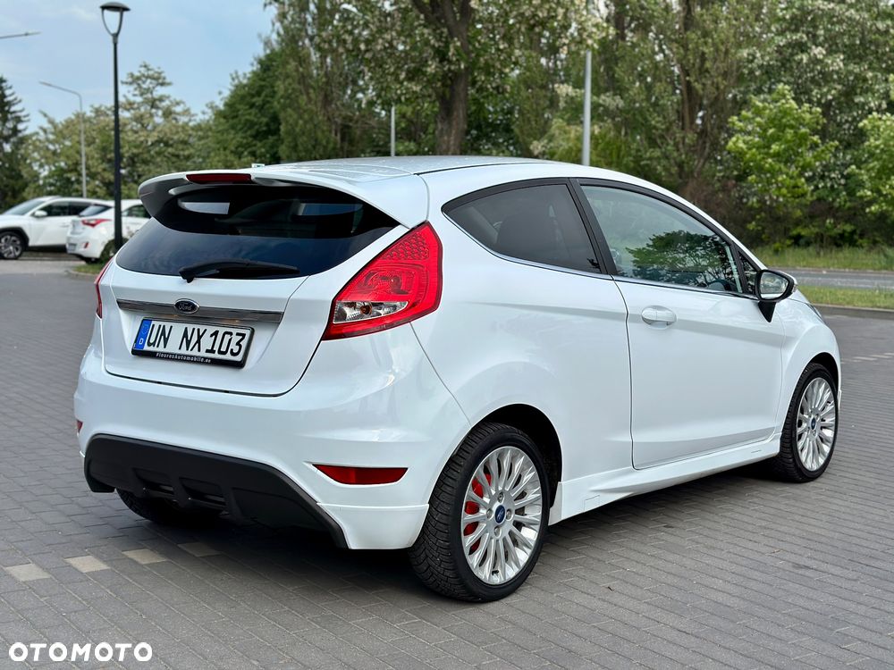 Ford Fiesta 1.4 Titanium EU5 - 10