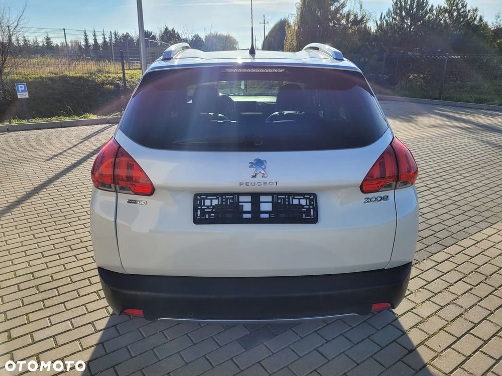 Peugeot 2008 PureTech 130 GPF Stop&Start Signature - 5