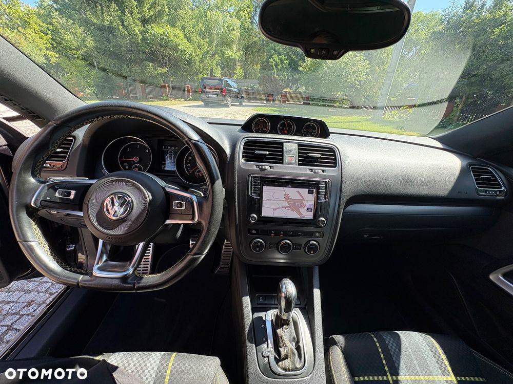 Volkswagen Scirocco 2.0 TDI BMT DSG - 14