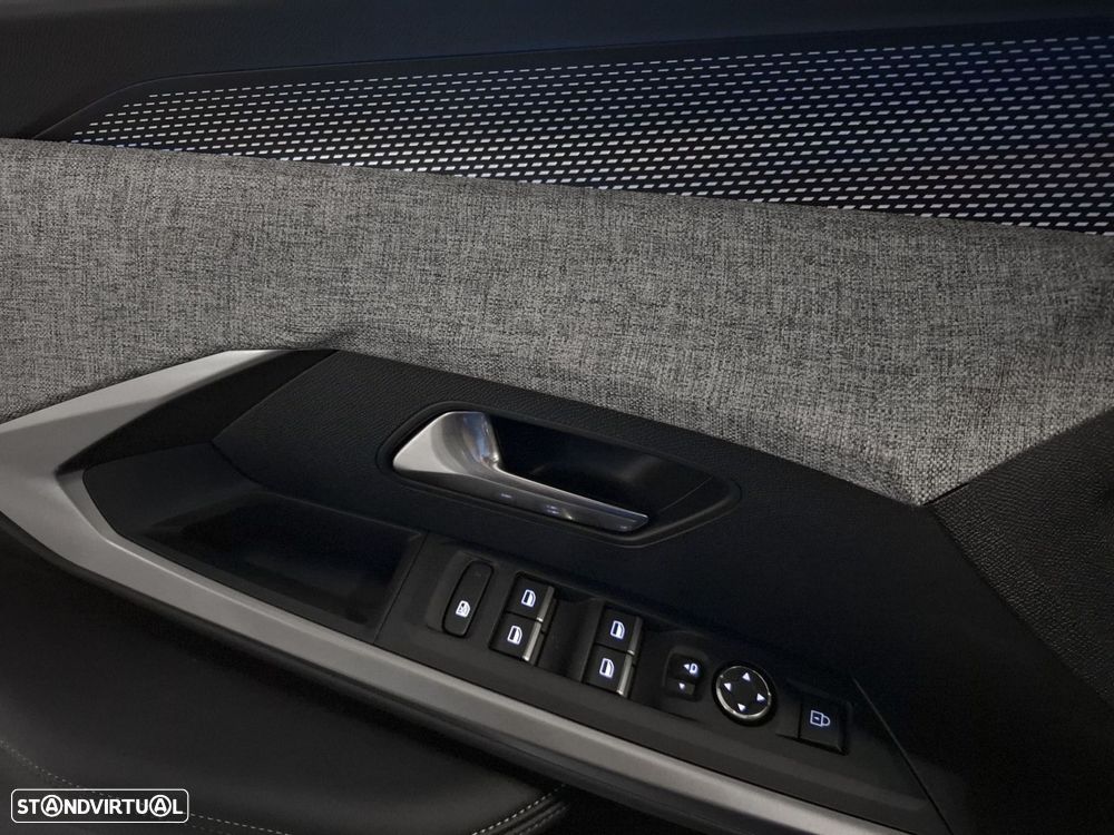 Peugeot E-3008 73 kWh GT - 26