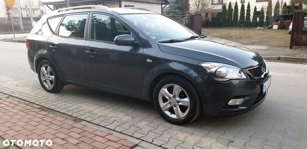 Kia Ceed 1.4 S Euro2012 - 4
