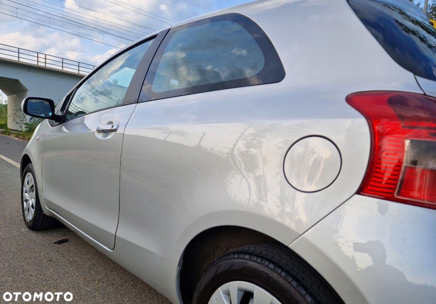 Toyota Yaris 1.3 VVT-i Sol - 16