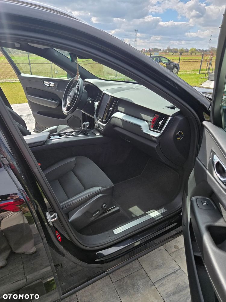 Volvo XC 60 D4 Drive-E Momentum - 5