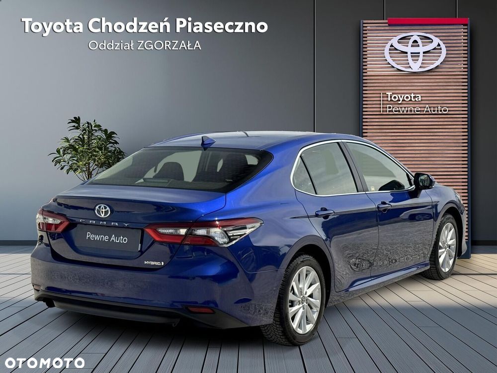 Toyota Camry 2.5 Hybrid Comfort CVT - 6