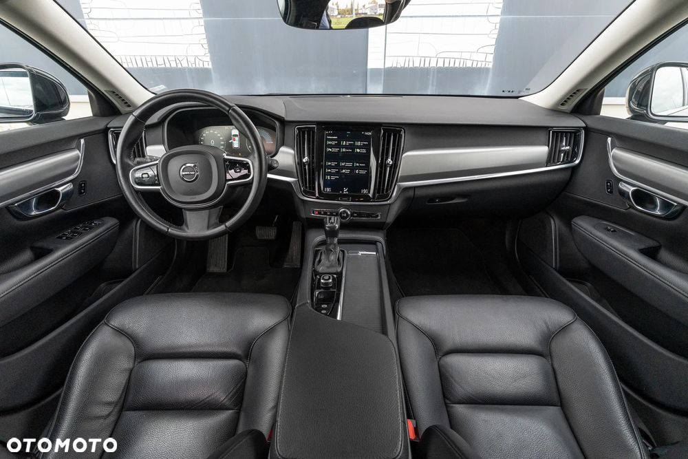 Volvo V90 D4 Momentum - 6